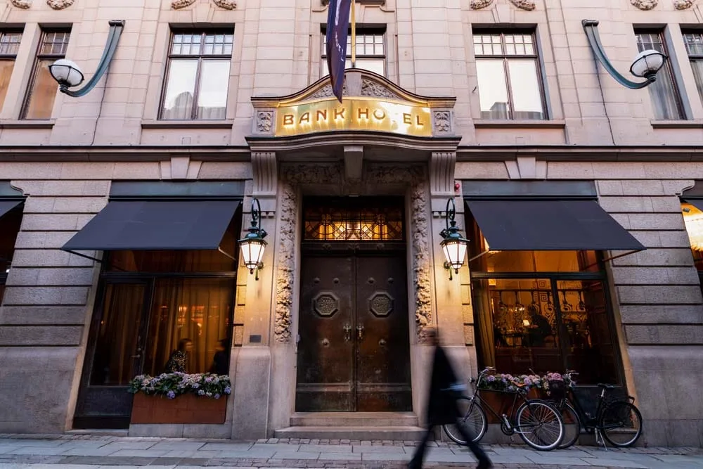 Bank Hotel fasad ingång