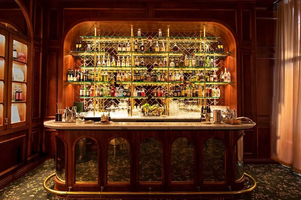 Bank Hotel Papillon Bar interior