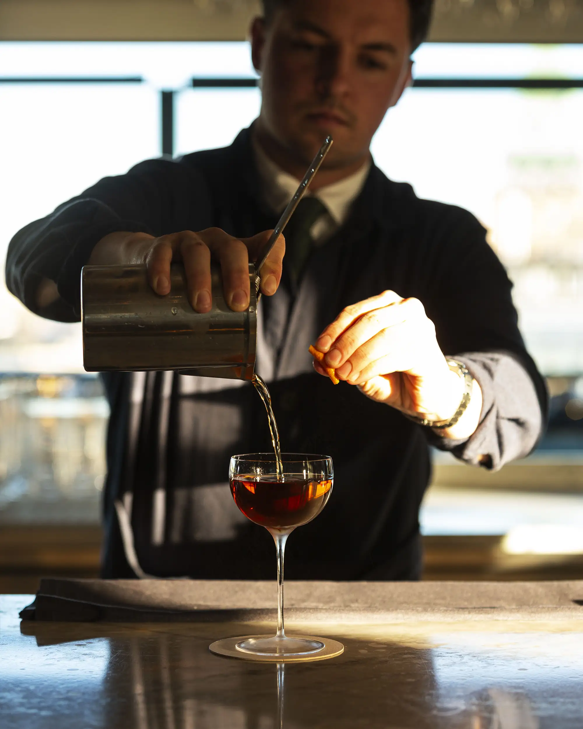 Le hibou Cocktailbar på taket på bank hotel